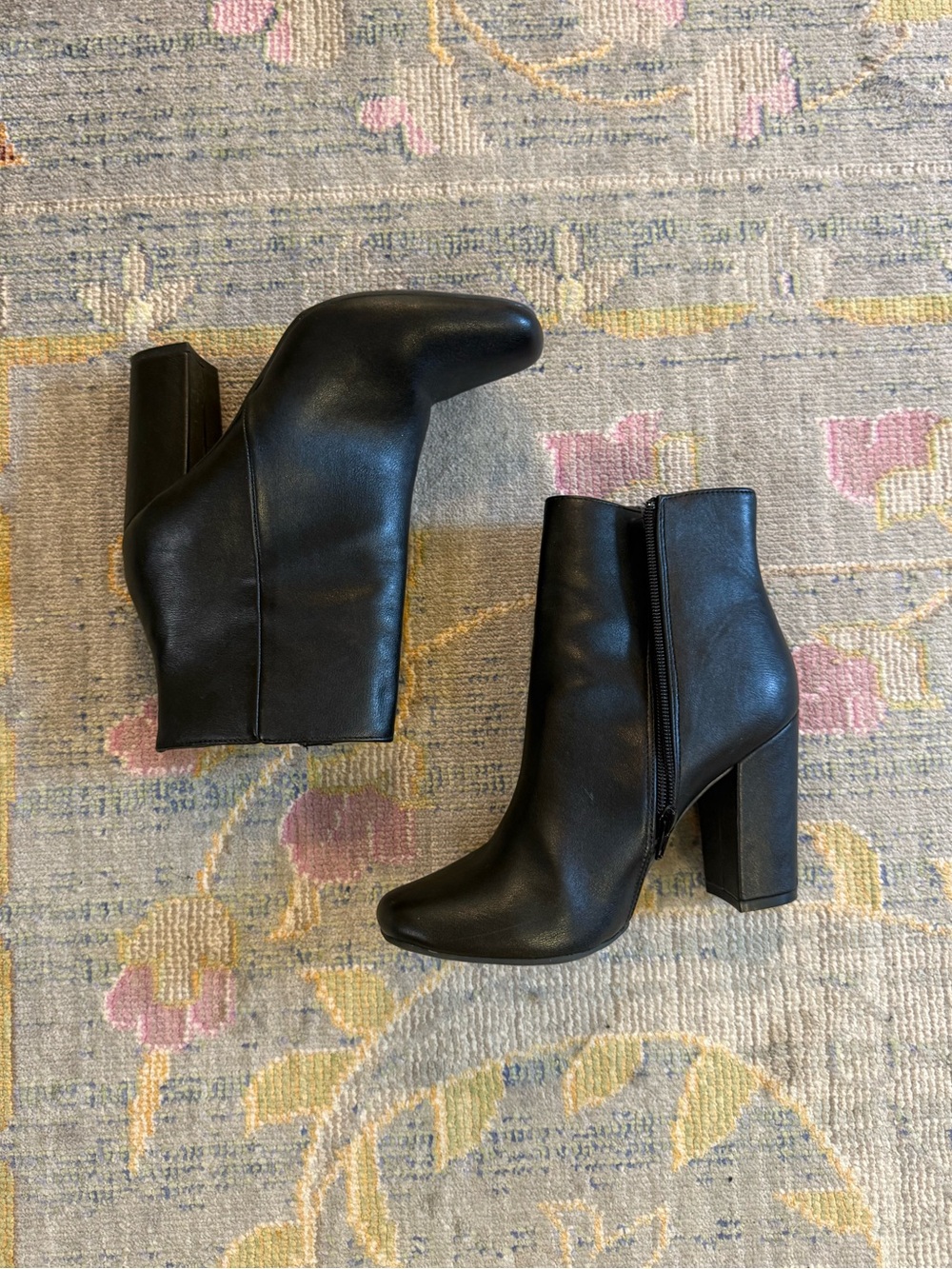 Black Women's Block Heel Ankle Boots - Classic Leather Look Side Zip